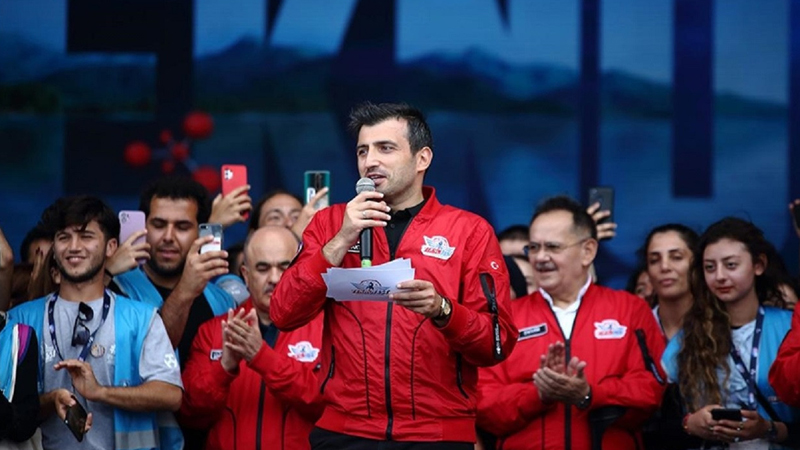 Bayraktar Türkiyənin növbəti lideri ola bilərmi? - WSJ