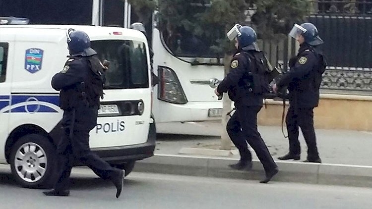 SON DƏQİQƏ! Polis əməliyyat keçirdi: saxlanılanlar var - VİDEO