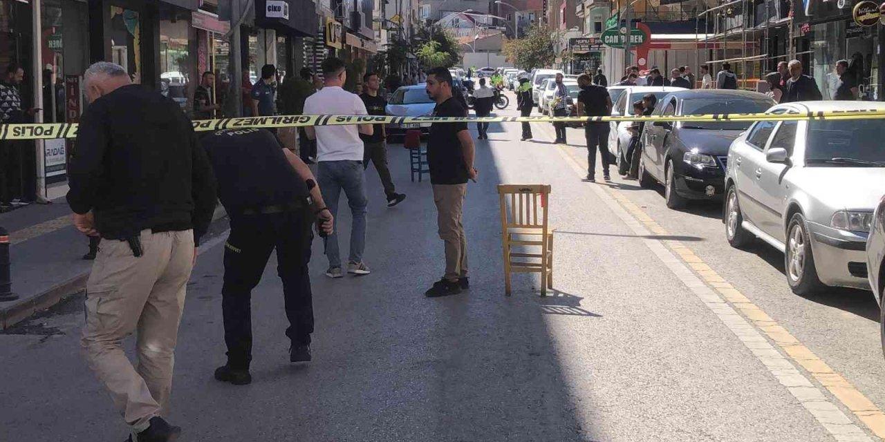 Türkiyədə naməlum silahlıların hücumu zamanı 1 nəfər ölüb, yaralananlar var