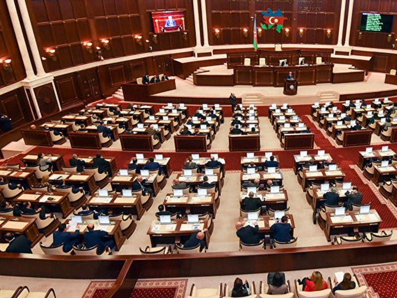 YAP bu deputatlarından imtina edir - HAKİM PARTİYA PARLAMENT SEÇKİLƏRİNƏ YENİ NAMİZƏDLƏRLƏ GEDƏCƏK
