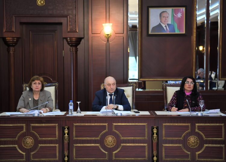 Deputatlar pensiyaya çıxma yaşını müzakirə etdilər - dəyişiklik olacaq - FOTO