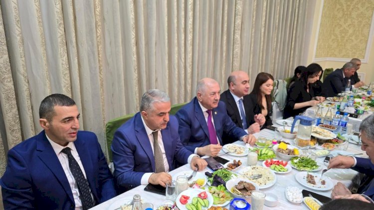 Suraxanıda 500 nəfərlik iftar süfrəsi açıldı - Fotolar