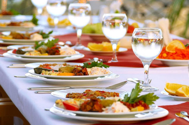 Orucluya iftar verənlər onun qədər savab qazanırlarmı? – AÇIQLAMA