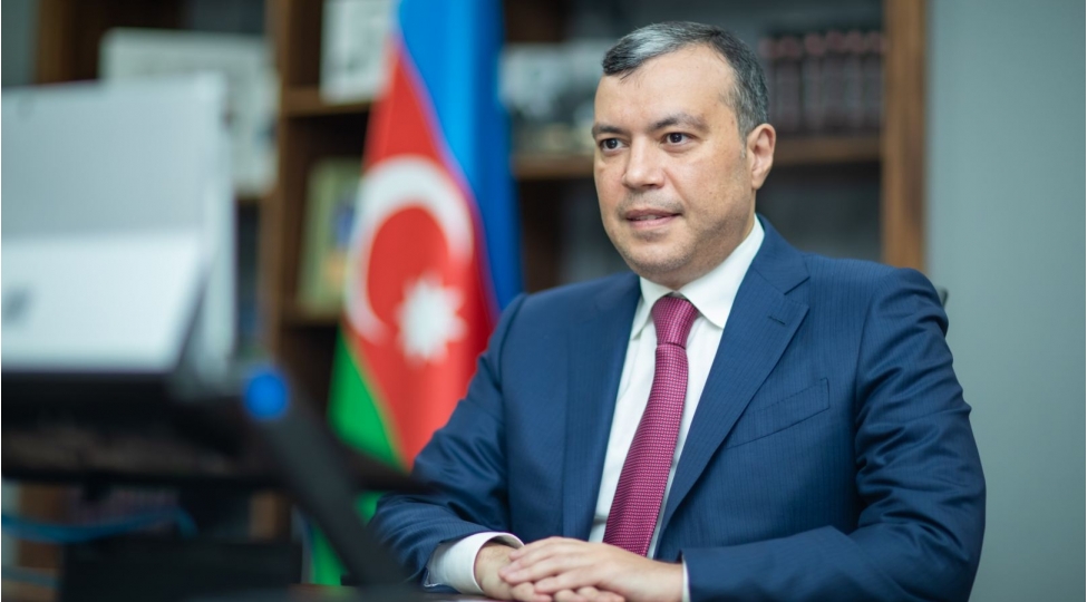Babayevin kantorunda ƏCAİB-QƏRAİB İŞLƏR... - Pul dövlətindir axı...
